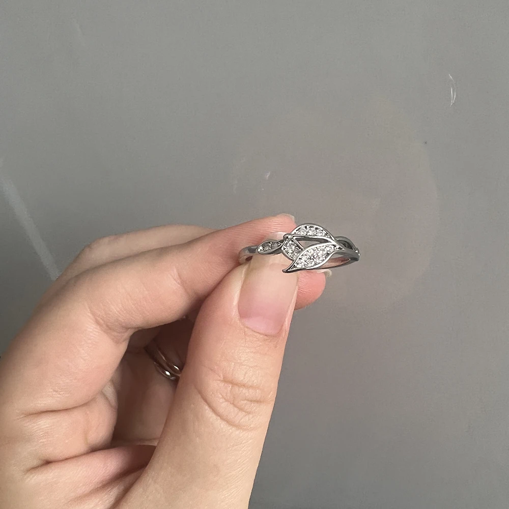 愛とディープスペースザビエルゼインラファエルスタイラスケイレ - Wedding Zone のレビューと価格